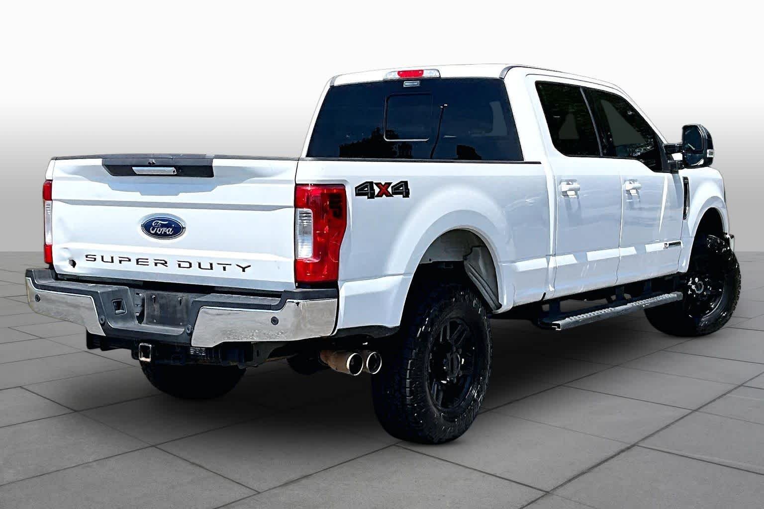 Used 2019 Oxford White Ford LARIAT image 13