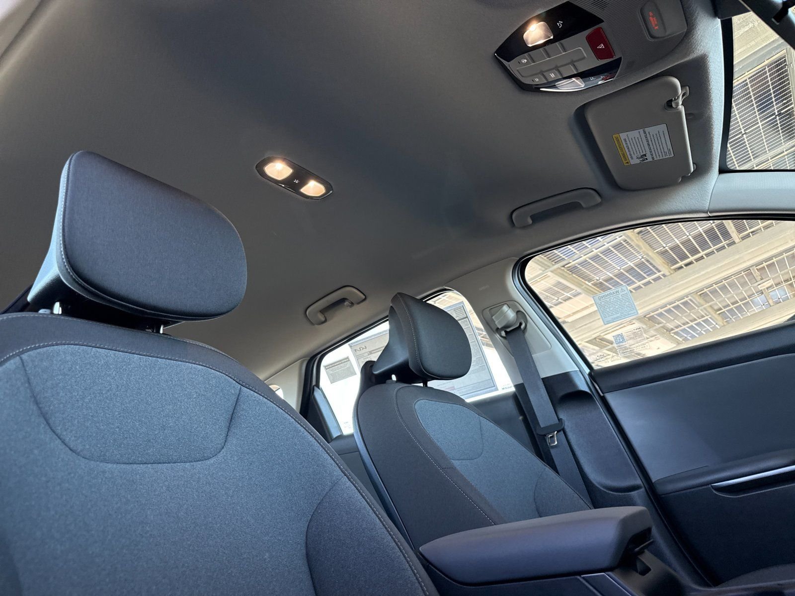 New 2026 Snow White Pearl Kia LXS image 16