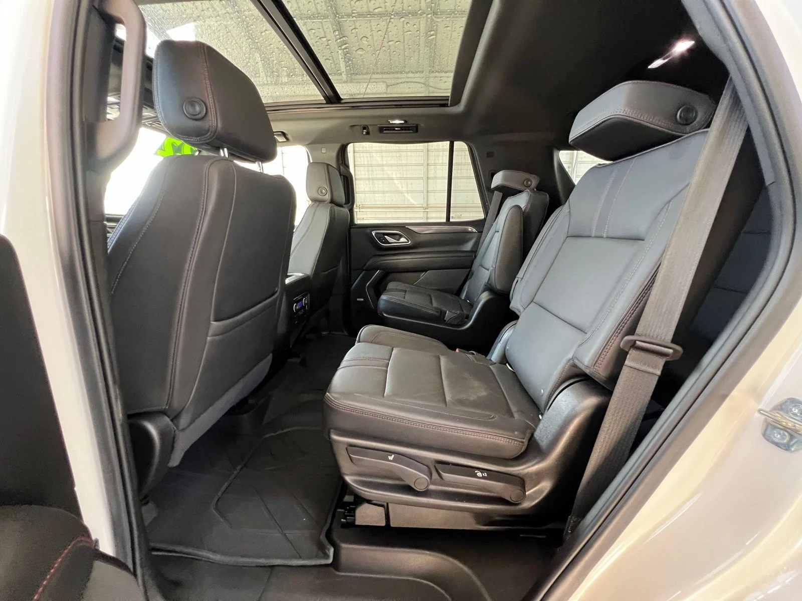 Used 2022 White Chevrolet RST image 21