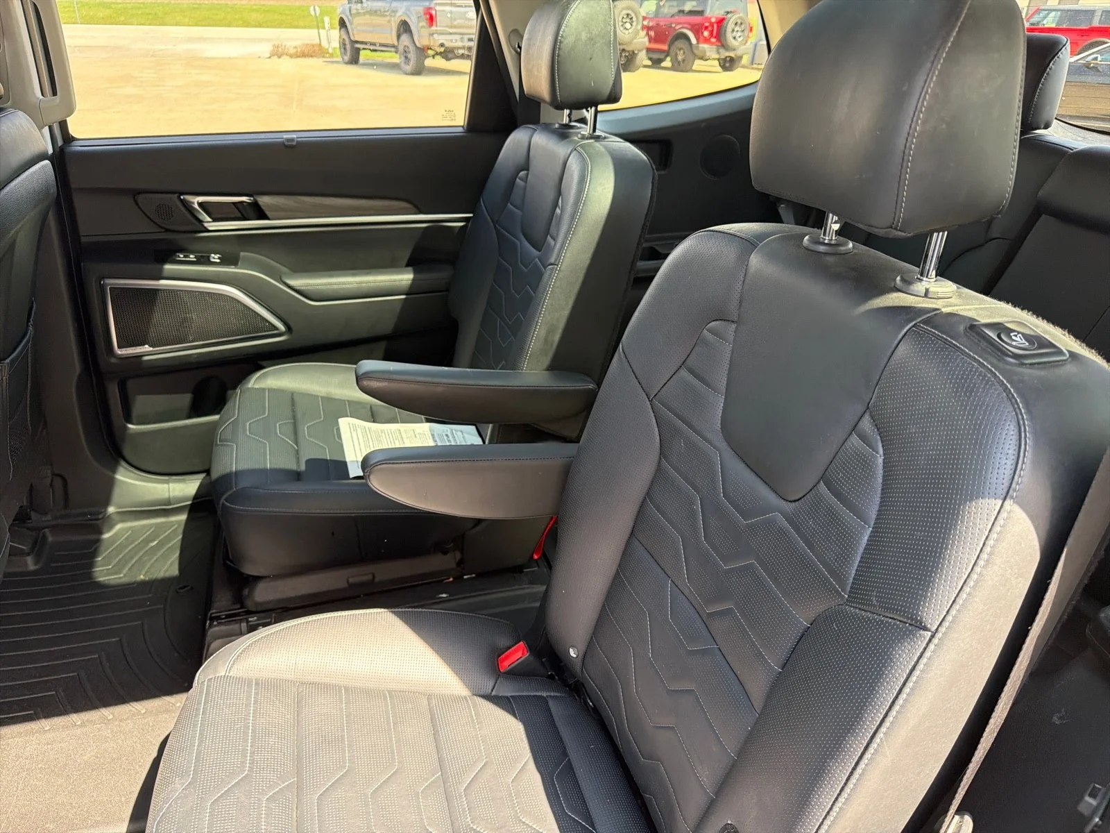 Used 2022 Gray Kia SX image 23