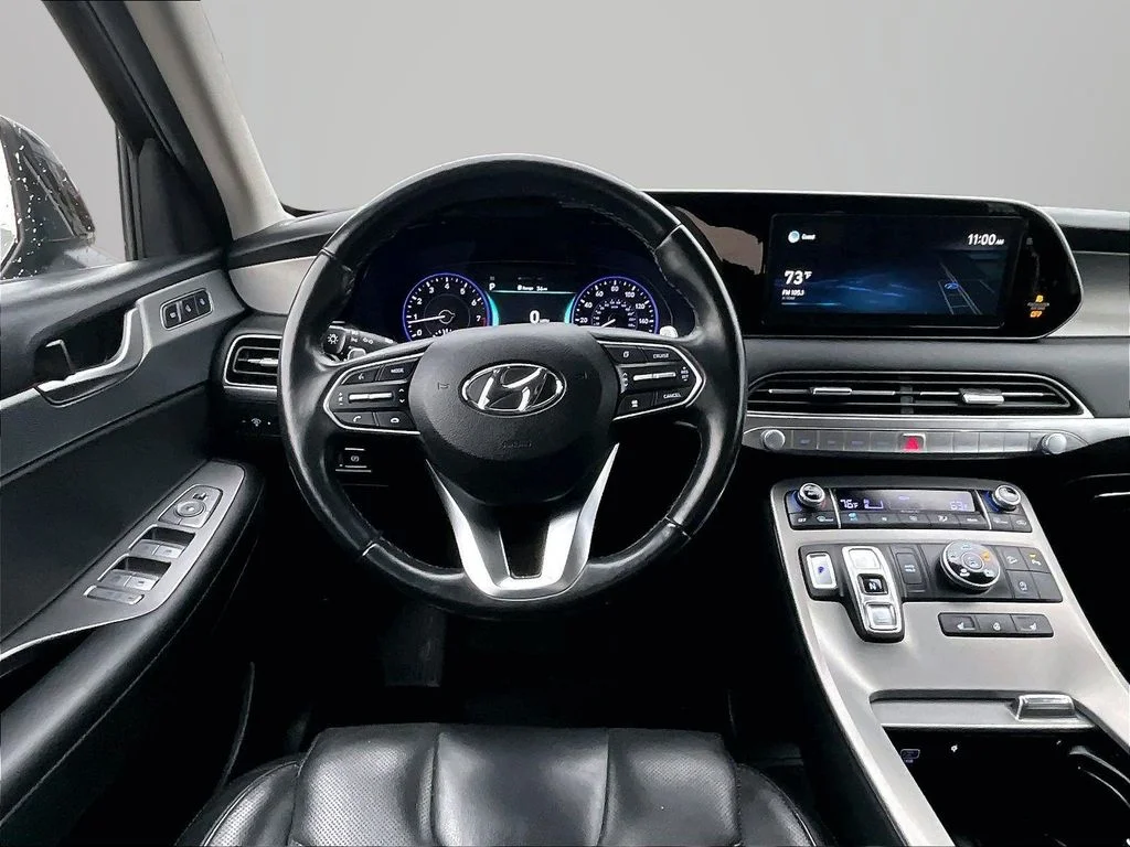 Used 2022 Black Hyundai SEL image 6