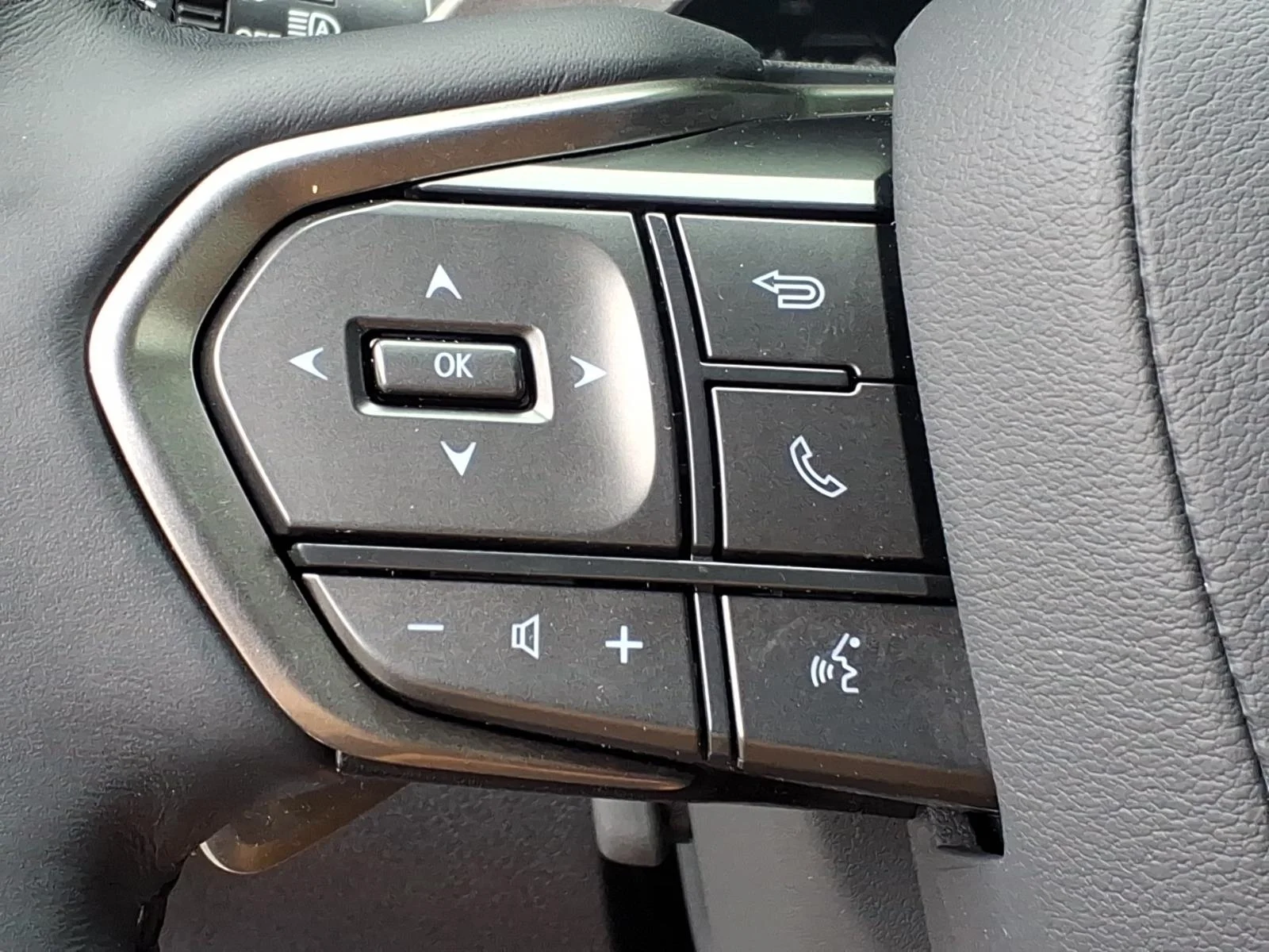 Certified Used 2023 Eminent White Pearl (085) Lexus Premium Navigation Package image 14