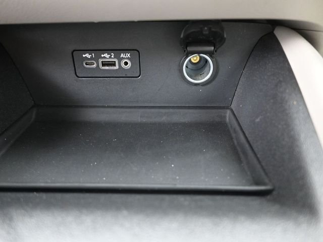 Used 2025 White Nissan 2.5 SV image 9