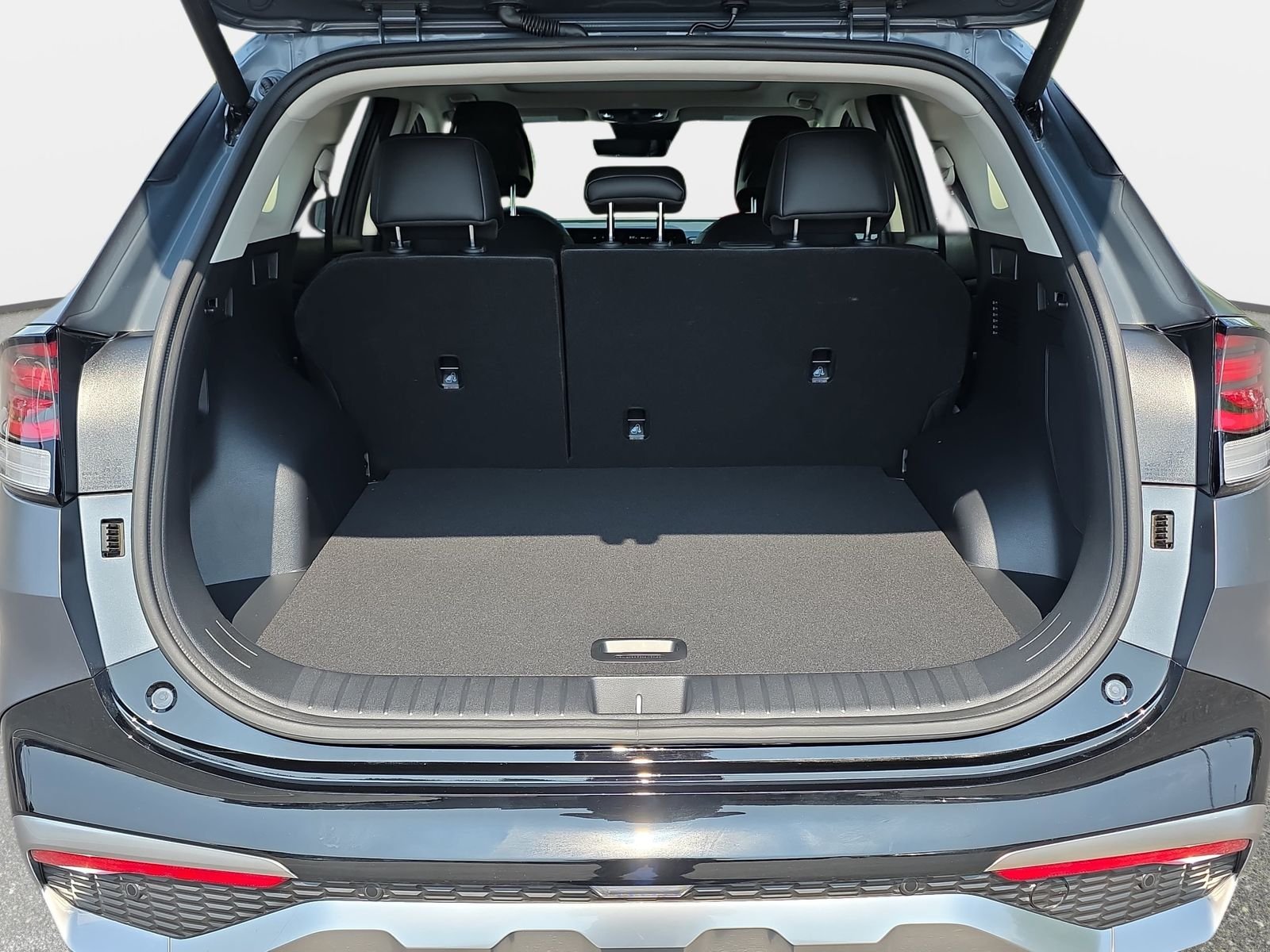 Used 2025 Gray Kia SX-Prestige image 12