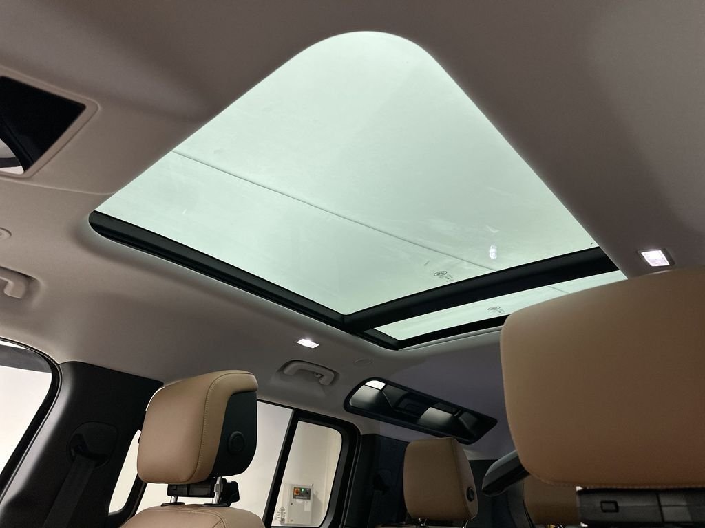 New 2026 Woolstone Green LAND ROVER S image 11