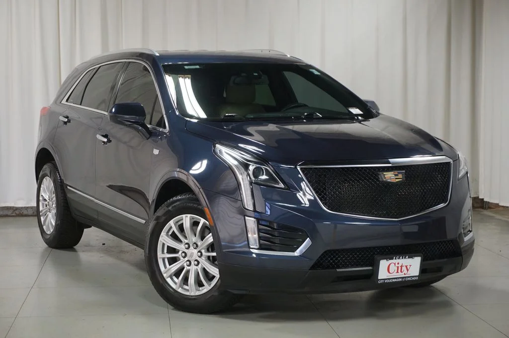 Used 2019 Harbor Blue Metallic Cadillac Base image 3