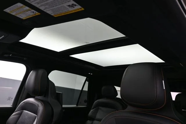 Certified Used 2025 Sunrise Red Lincoln Black Label image 18