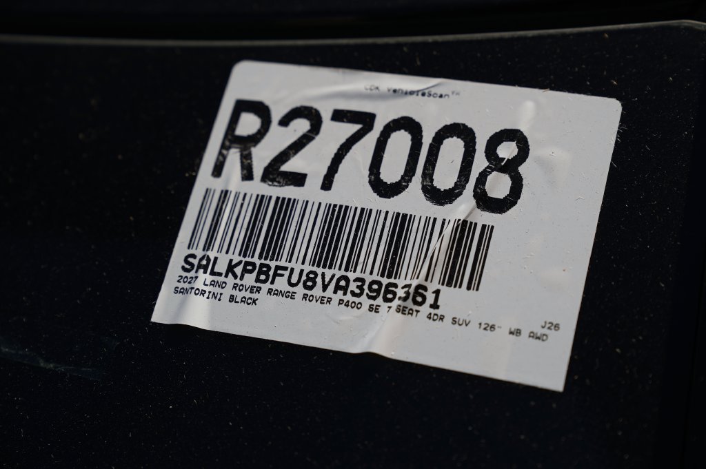 New 2027 Santorini Black Land Rover SE image 37
