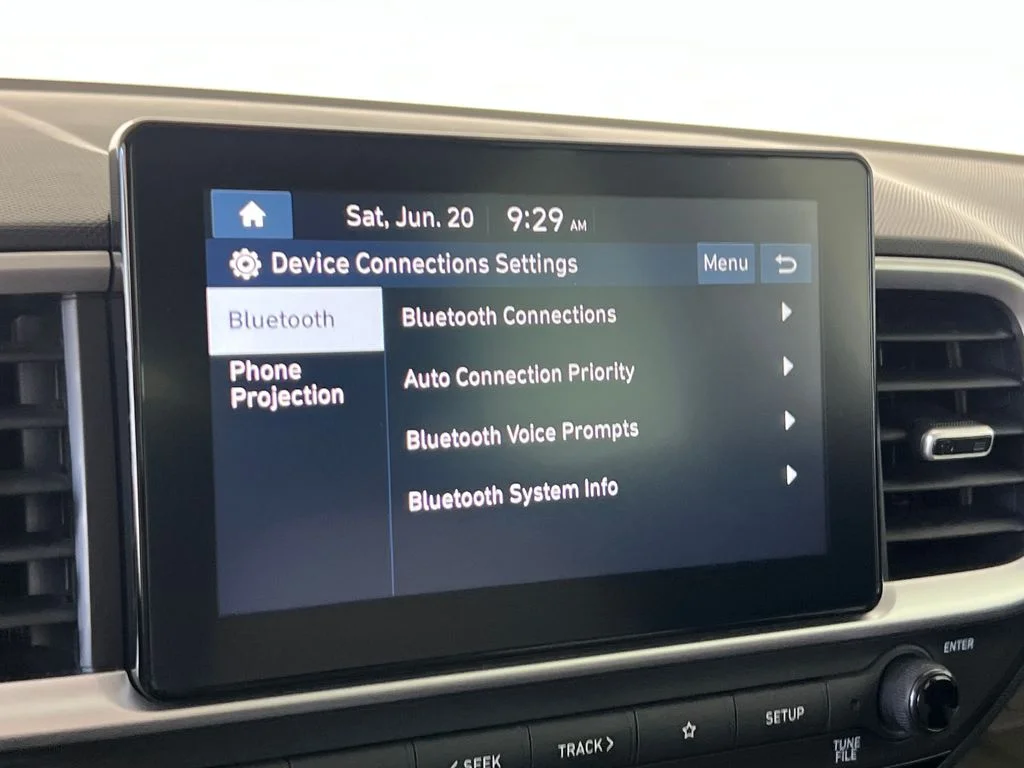 Used 2023 White Hyundai SEL image 36