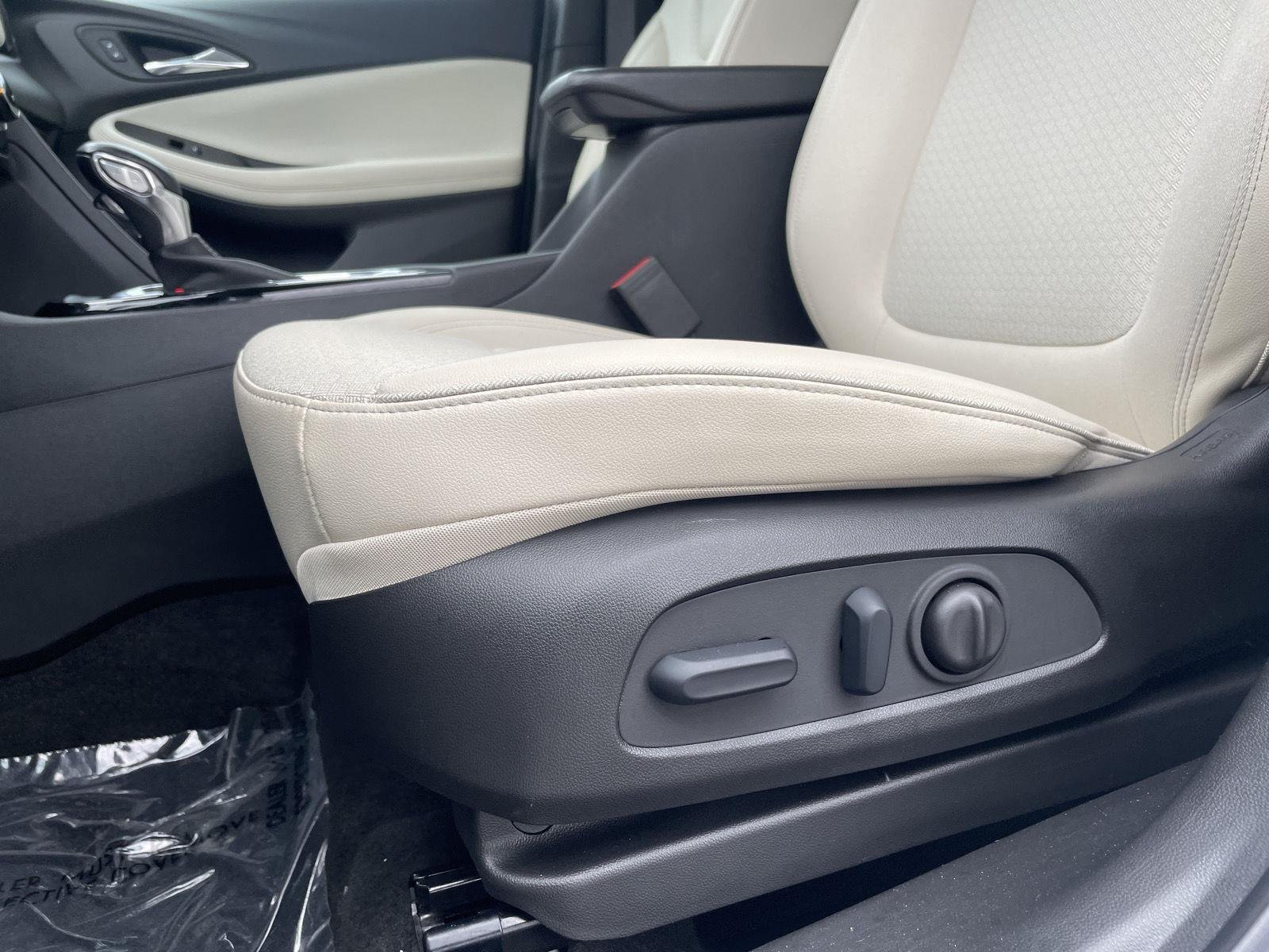 Used 2023 Summit White Buick Preferred image 22