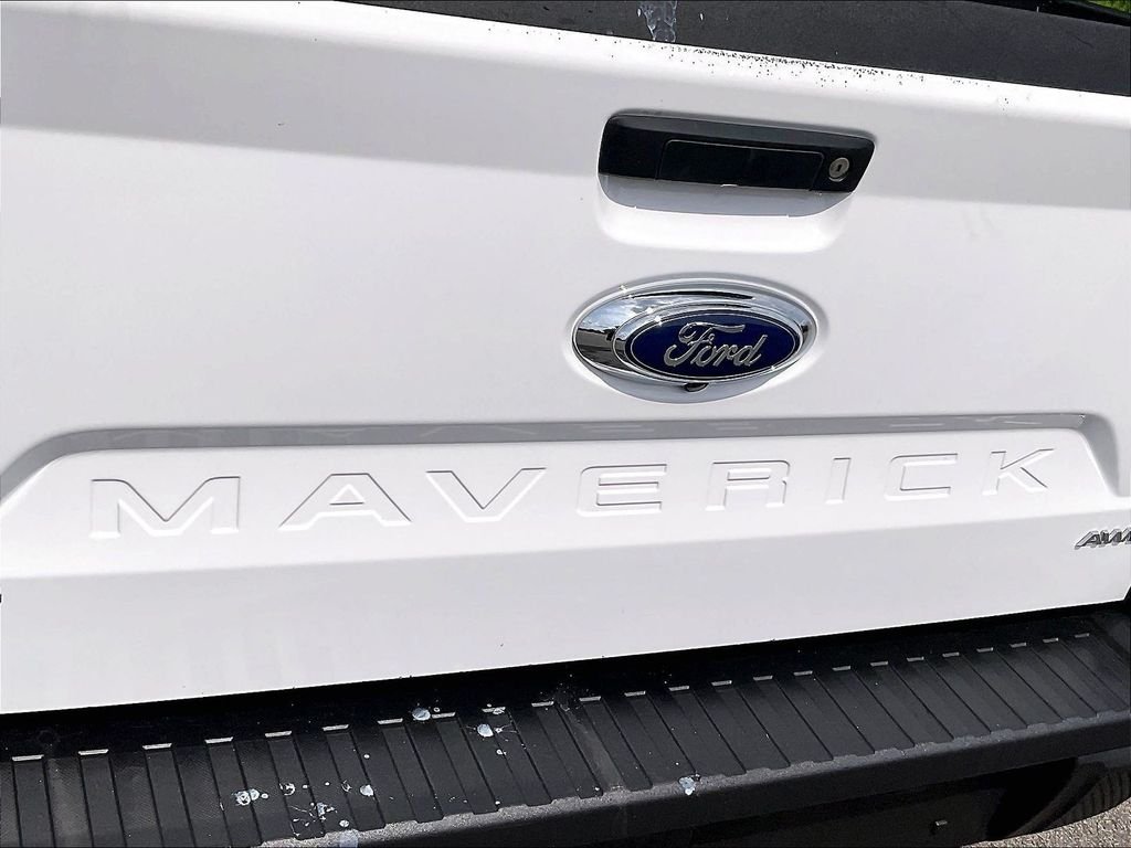 Used 2023 White Ford XL image 27