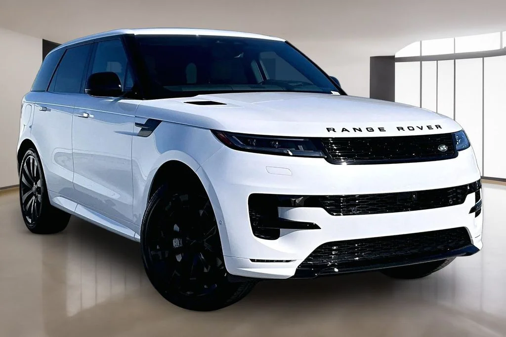 New 2026 Beige Land Rover Dynamic SE image 2