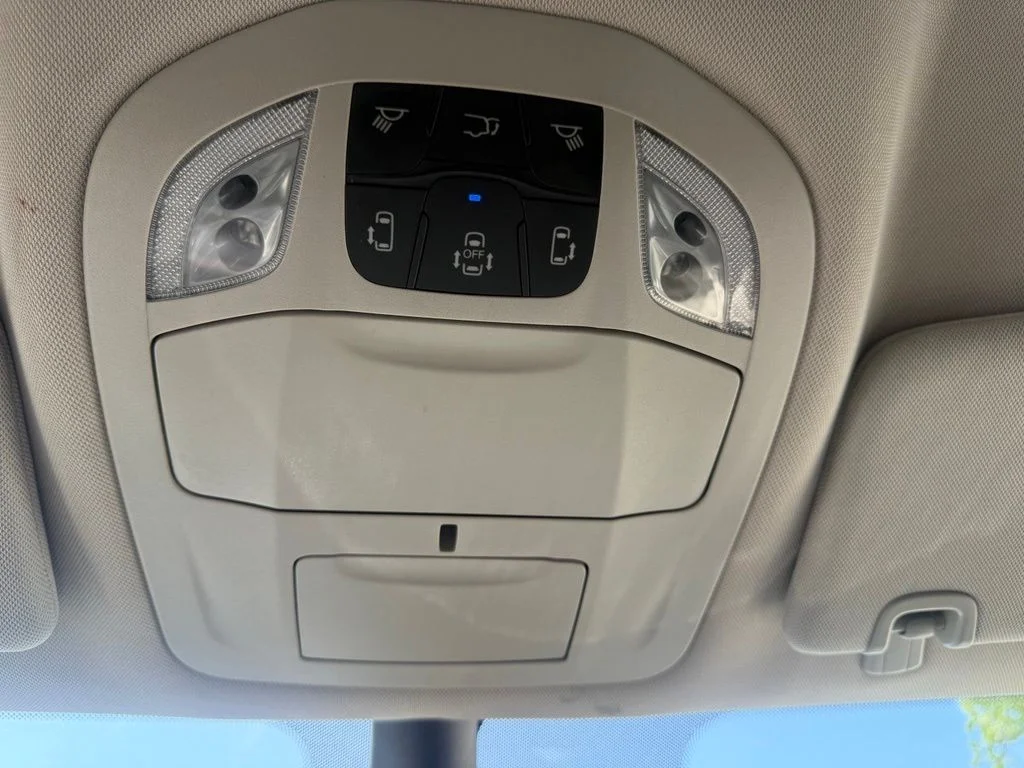 Used 2023 White Chrysler LX image 32
