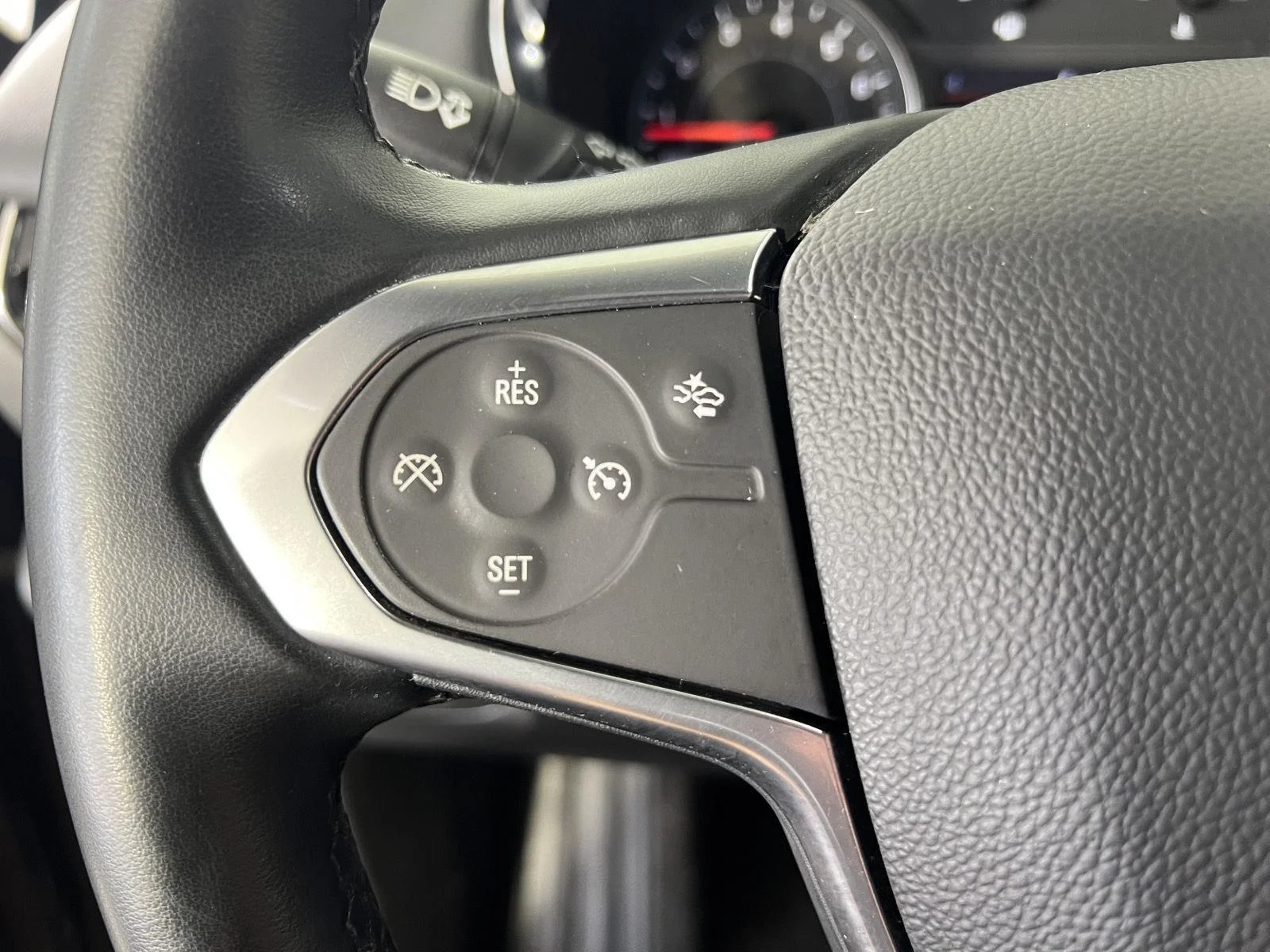 Used 2023 Mosaic Black Metallic Chevrolet LT Cloth image 9