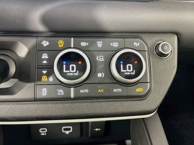 Certified Used 2024 Tasman Blue Land Rover S image 18