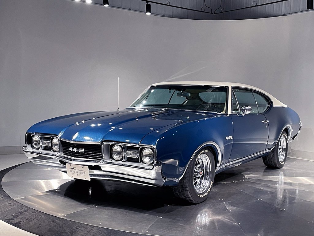 Used 1968  Oldsmobile Supreme image 2