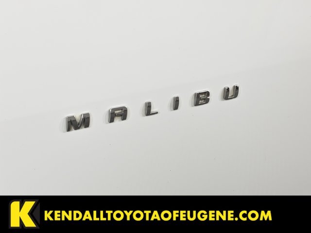 Used 2021 White Chevrolet LT image 11