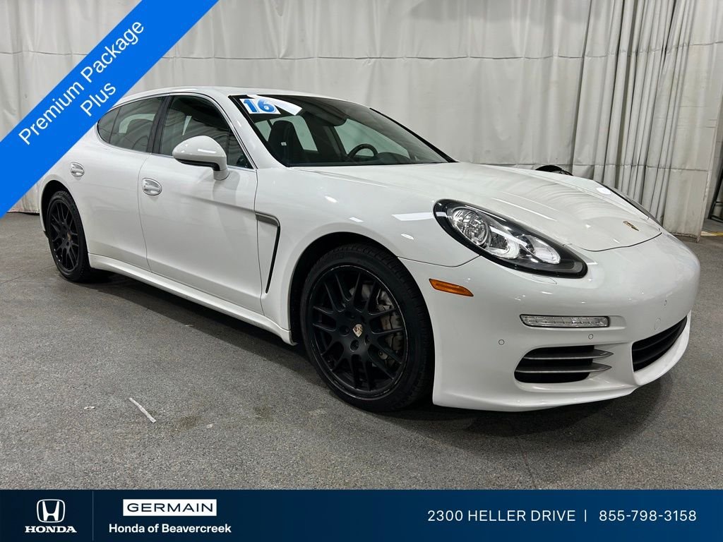 2016 Porsche Panamera S