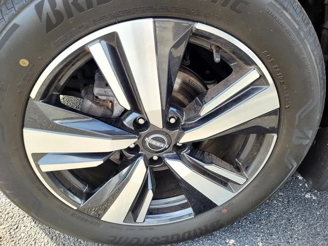2022 Nissan Rogue Platinum - Photo 14