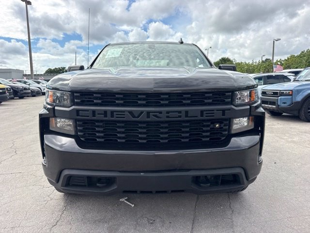 Used 2022 Brown Chevrolet Custom image 8