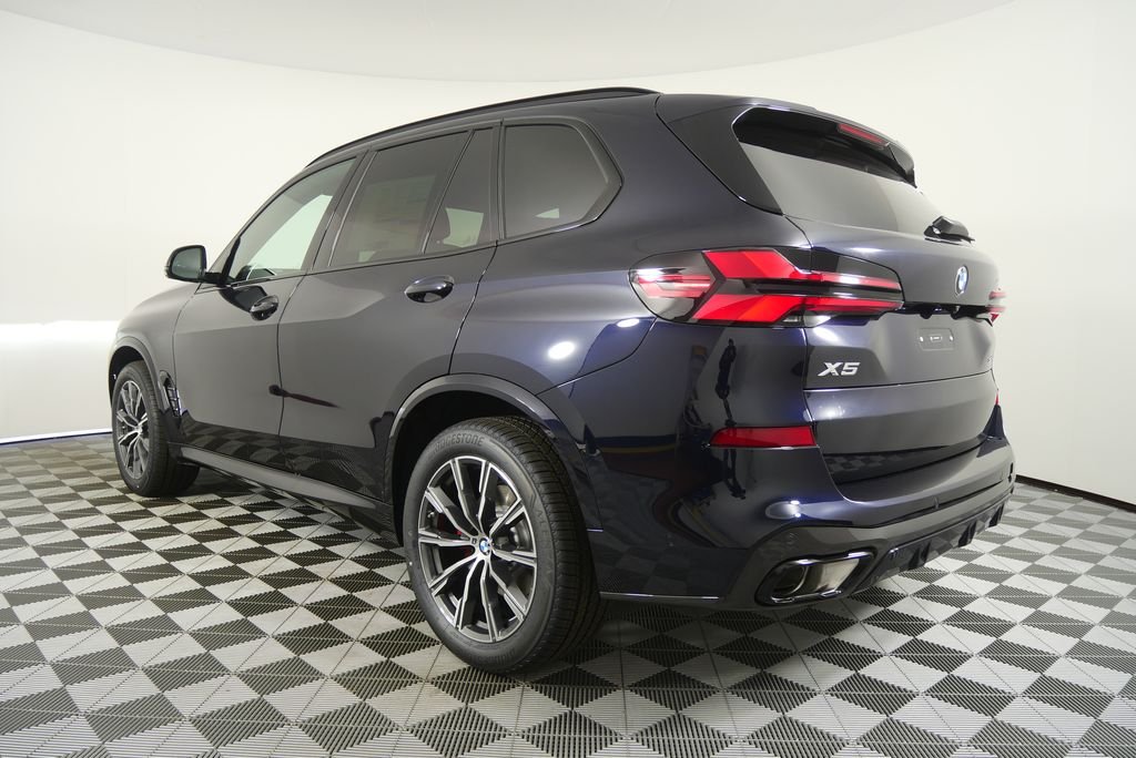 Used 2026 Carbon Black Metallic BMW sDrive40i image 5
