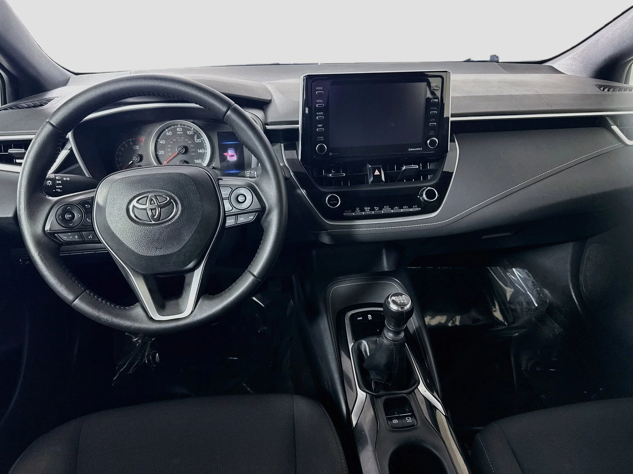 Used 2021 Wind Chill Pearl Toyota SE image 13
