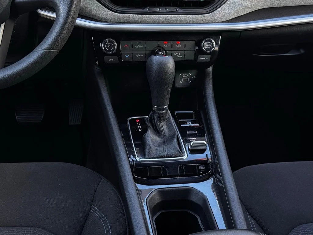 Used 2023 Blue Jeep Sport image 22