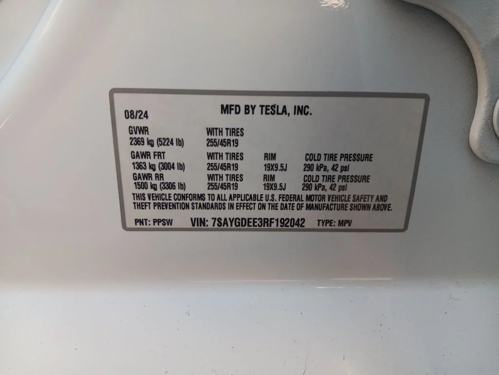 Used 2024  Tesla Long Range image 30