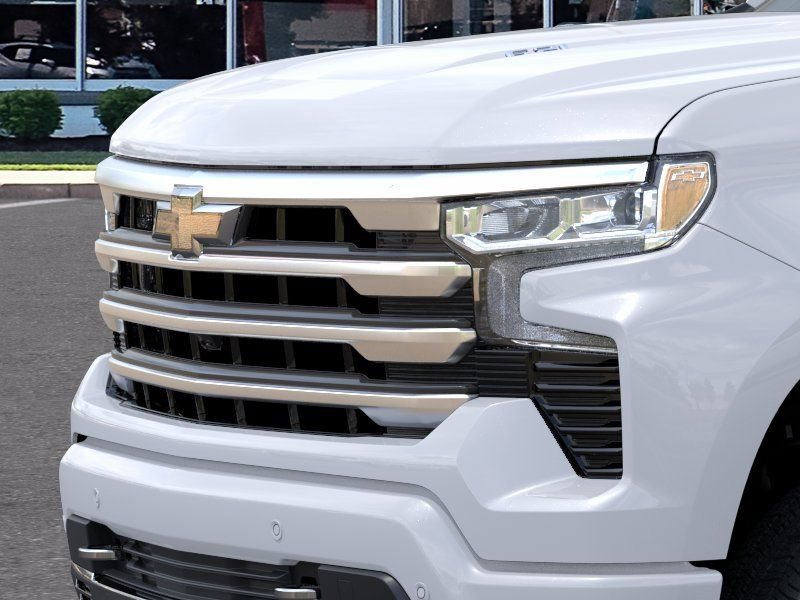 New 2026 Polar White Tricoat Chevrolet High Country image 13