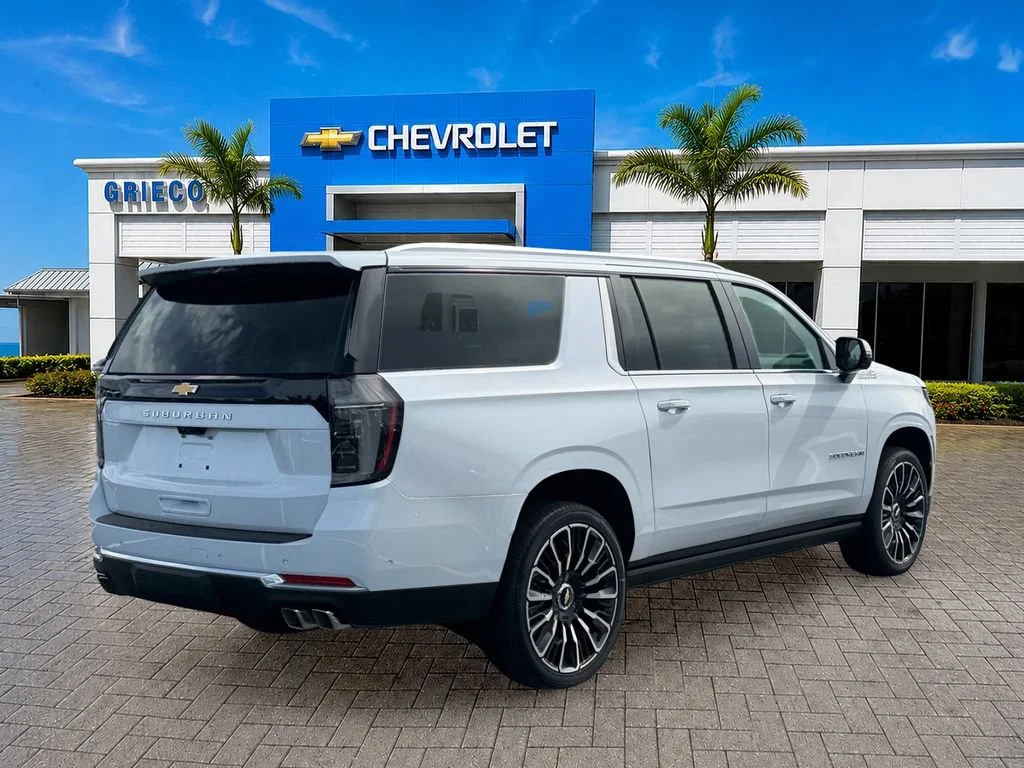New 2026 Polar White Tricoat Chevrolet High Country image 7