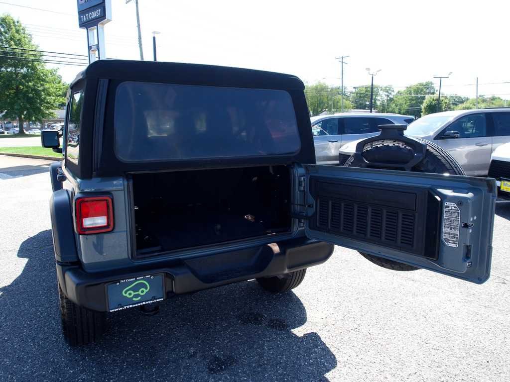 2024 Jeep Wrangler 4-Door Sport - Photo 35