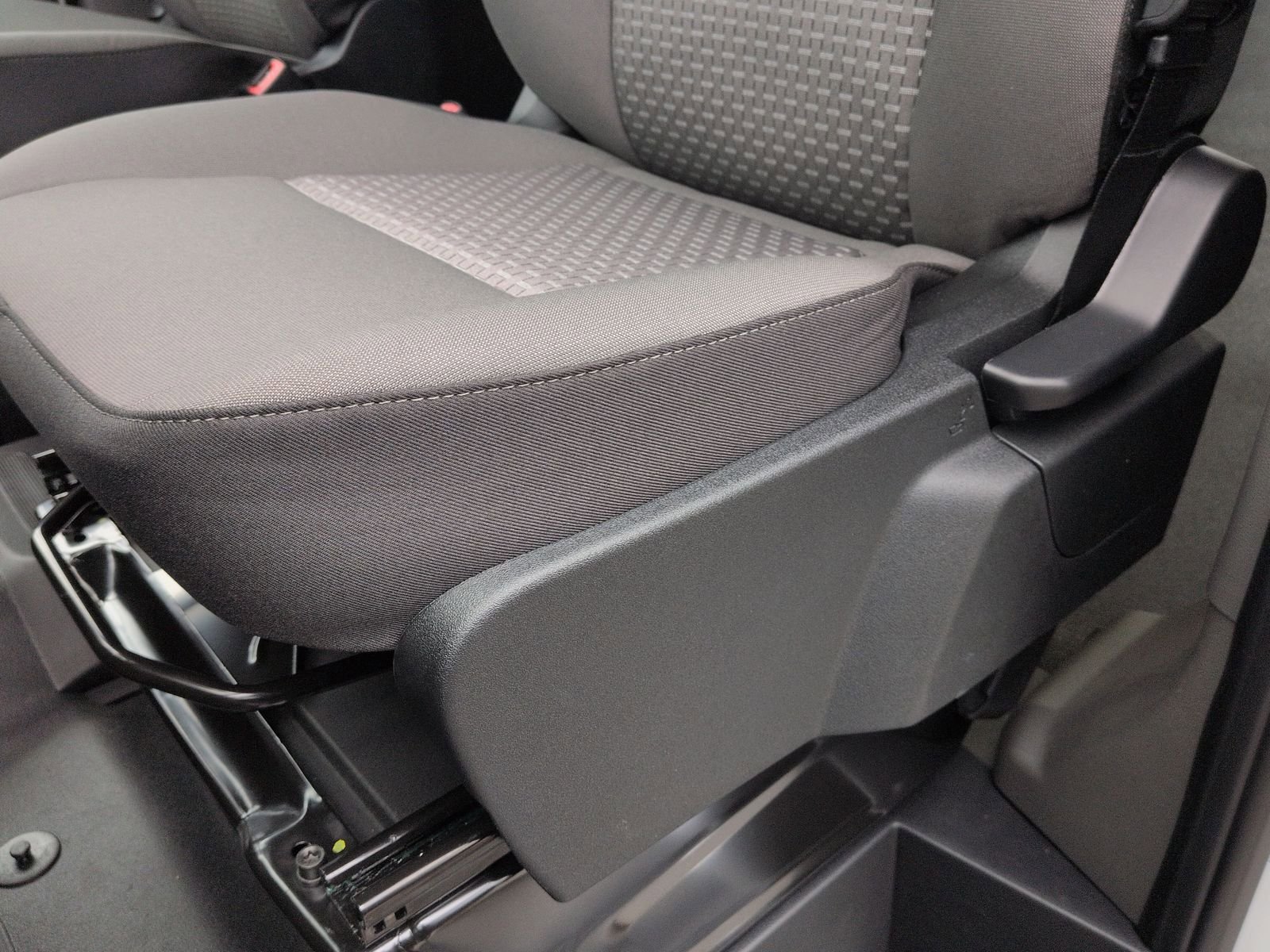 2025 Ford Transit Van Base - Photo 18