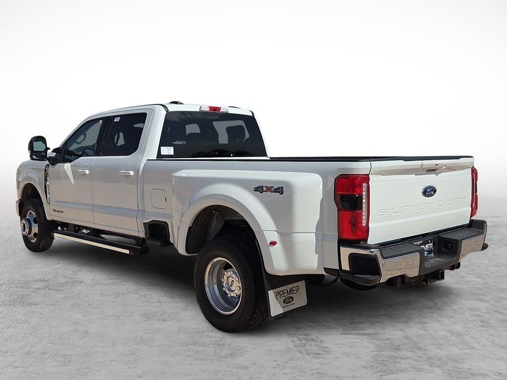 New 2026 Star White Metallic Tri-Coat Ford F-350® Lariat® image 7
