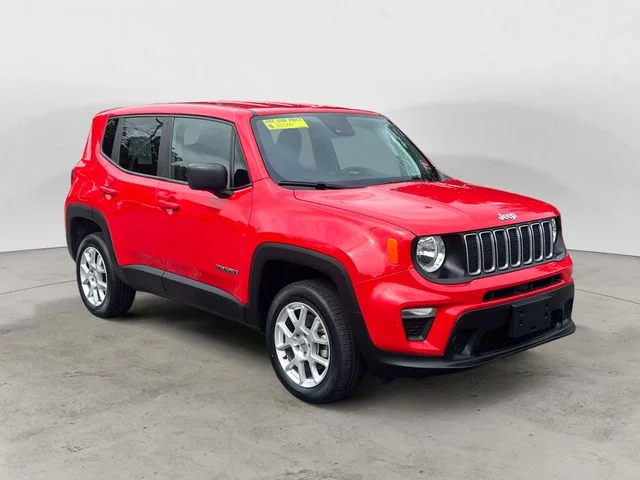 Used 2023 Red Jeep Latitude image 7