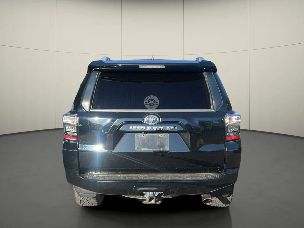 Used 2018 Black Toyota SR5 Premium image 6