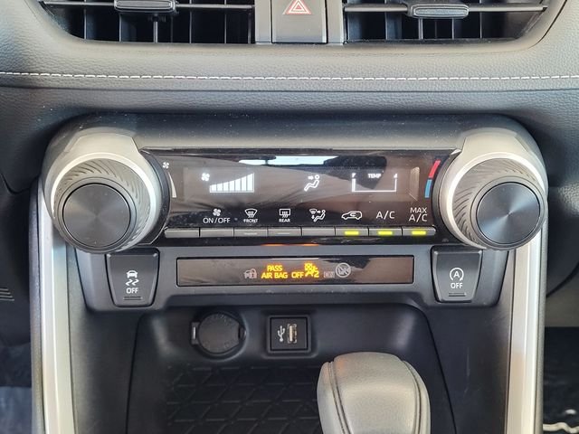 2024 Toyota RAV4 LE - Photo 21