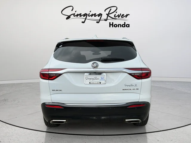 Used 2018 White Buick Essence image 6