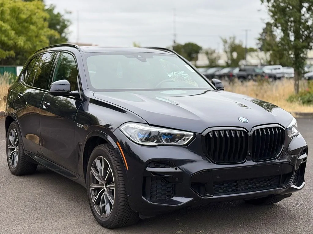 Used 2023 Black BMW xDrive45e image 7