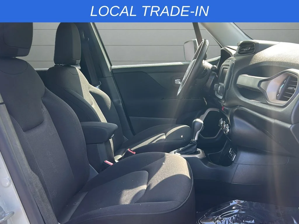 Used 2016 White Jeep Latitude image 14