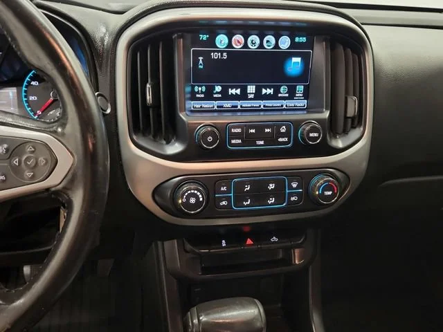 Used 2018 SILVER ICE METALLIC Chevrolet 2WD LT image 23