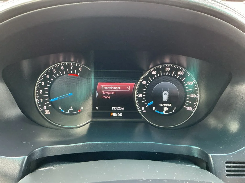 Used 2016 White Ford Platinum image 20