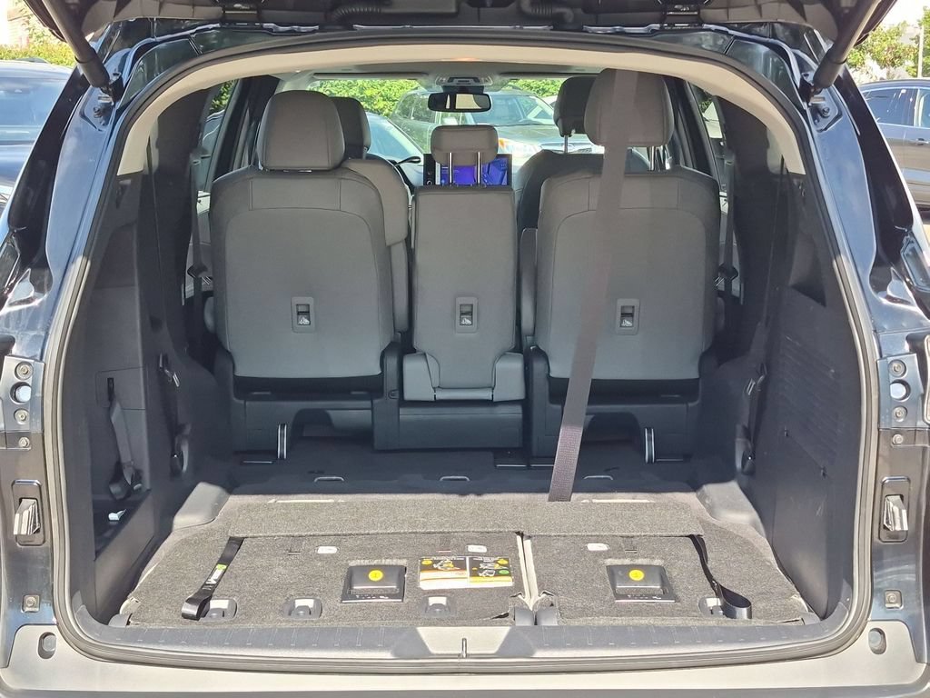 Used 2026 Black Toyota XLE image 38