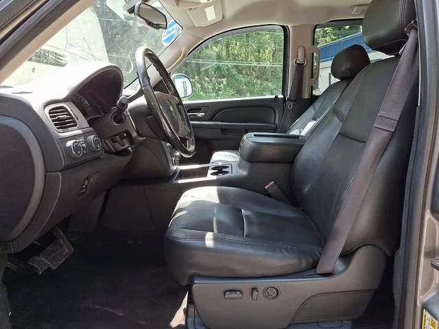 Used 2013 Gray Chevrolet LTZ image 15