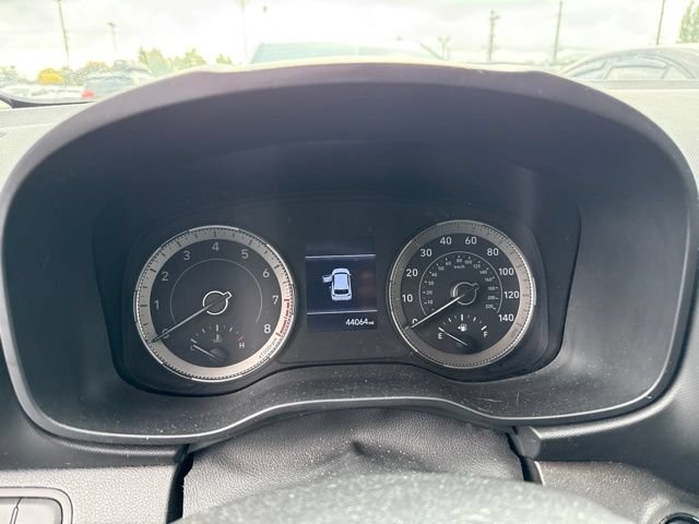 Used 2022 Galactic Gray Hyundai Limited image 6