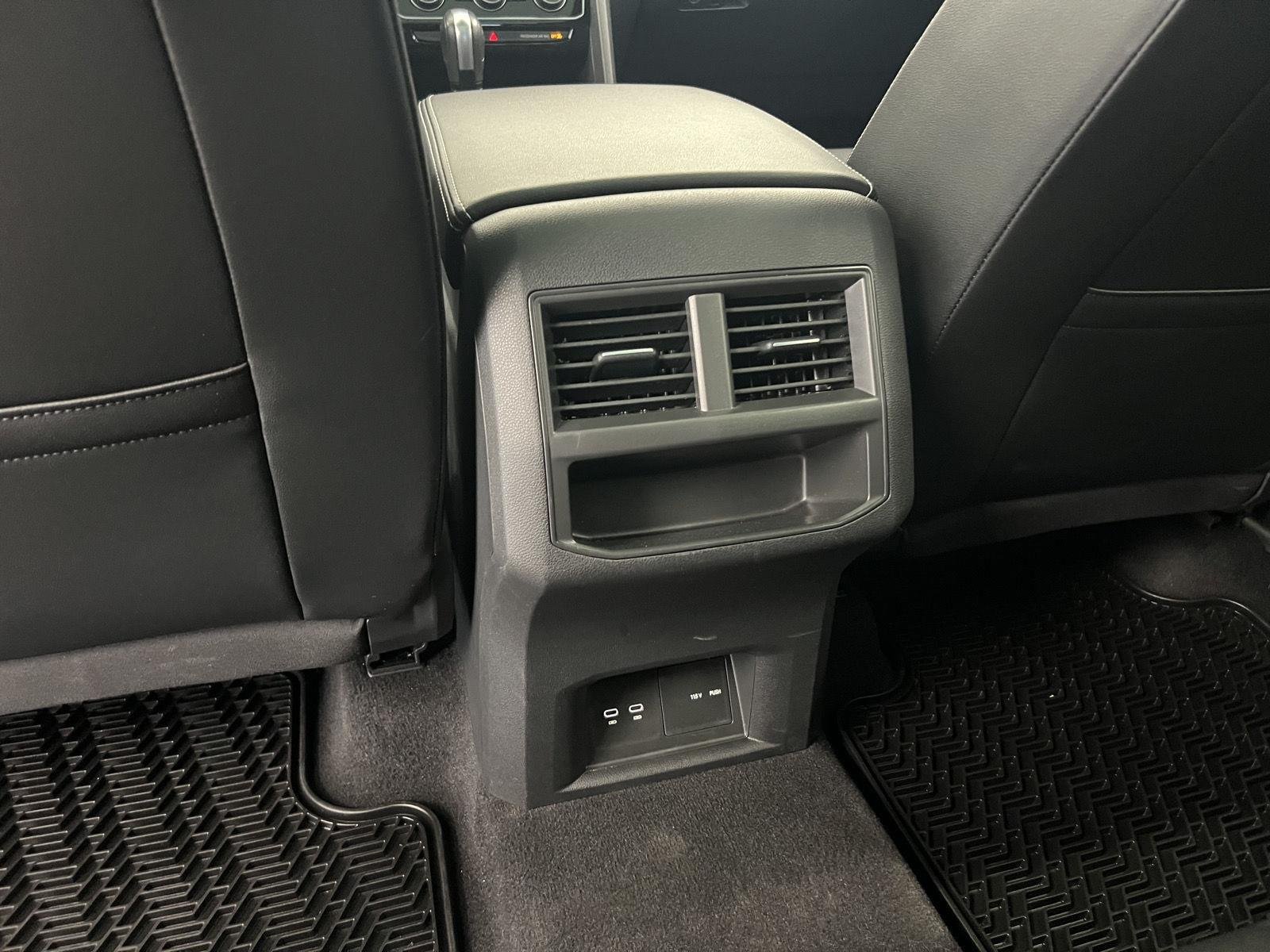2022 Volkswagen Atlas Cross Sport SEL R-Line - Photo 29
