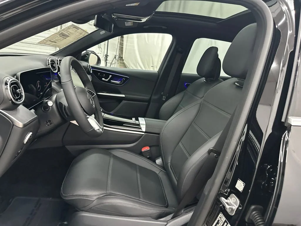 New 2026 Black Mercedes-Benz GLC 300 image 21
