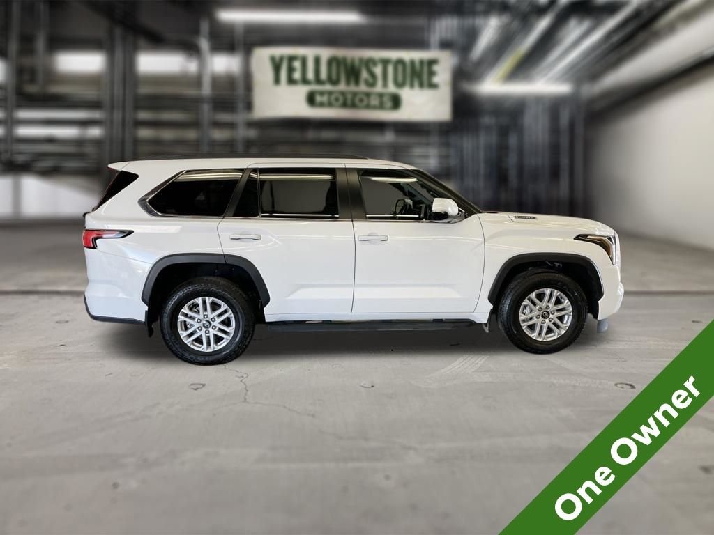 Used 2025 White Toyota SR5 image 5