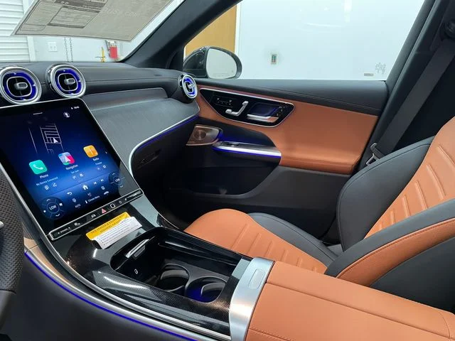 New 2027 Black Mercedes-Benz GLC 300 image 43