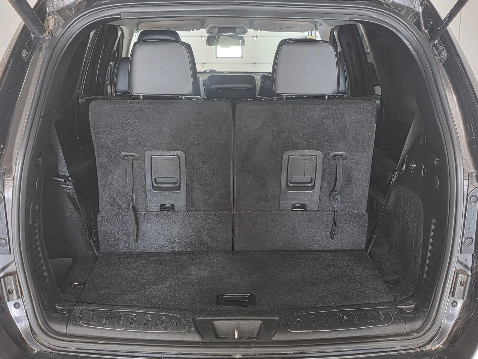 Used 2015 Gray Dodge Limited image 17