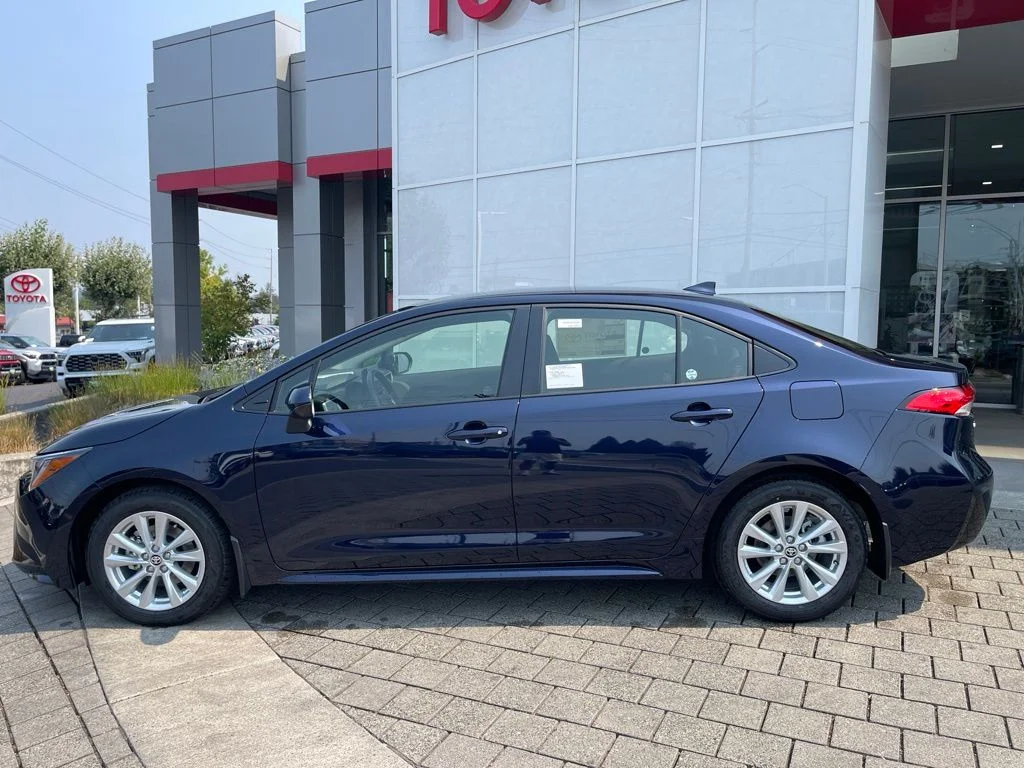 New 2026 Blueprint Toyota LE image 2